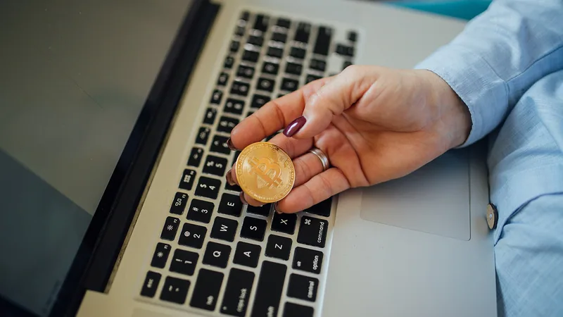 Physical bitcoin coins